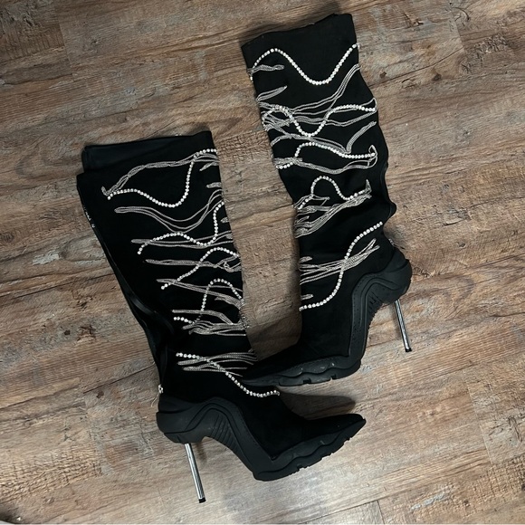 Black Azalea Wang Chain Embellished Boot - Picture 7 of 8